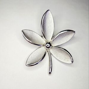 Vintage Crown Trifari Alfred Philippe Brushed Silver Tone Floral Brooch Pin